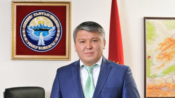 Министр А.Кожошев пригрозил ГТС наказанием, если таможня пропустит некачественную стеклотару из Узбекистана &mdash; Tazabek