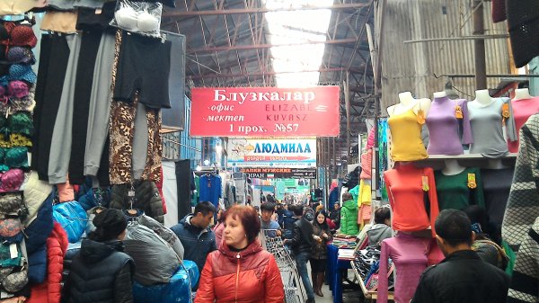 Заявление мэра А.Ибраимова о закрытых контейнерах на рынке &laquo;Дордой&raquo;, скорее всего, связано с мертвым сезоном, - Ассоциация рынков &mdash; Tazabek