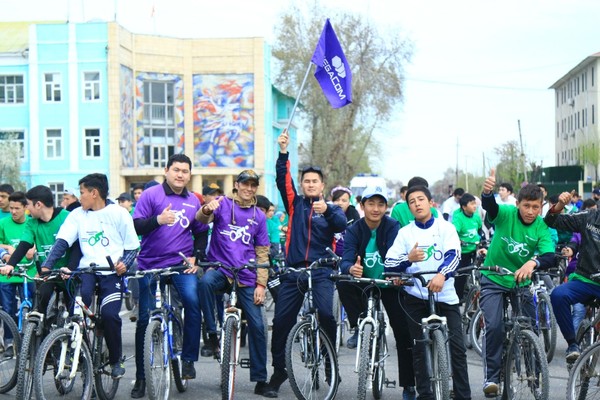 В Оше состоялся грандиозный веломарш от MegaCom &mdash; Tazabek