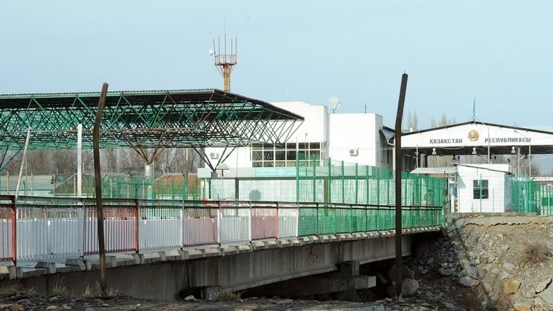 Правительство обещает, что ветпункты на границе будут построены до конца года &mdash; Tazabek