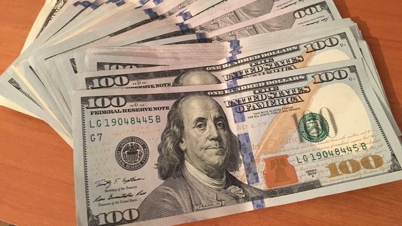 &laquo;Утренний курс валют&raquo;: Доллар продается по 68,65 сома (график) &mdash; Tazabek