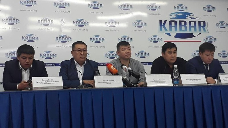 Я не вижу, чтобы олигарх пошел на рынок и купил картошку, а вот обычные крестьяне страдают, - активист о ситуации на границе &mdash; Tazabek