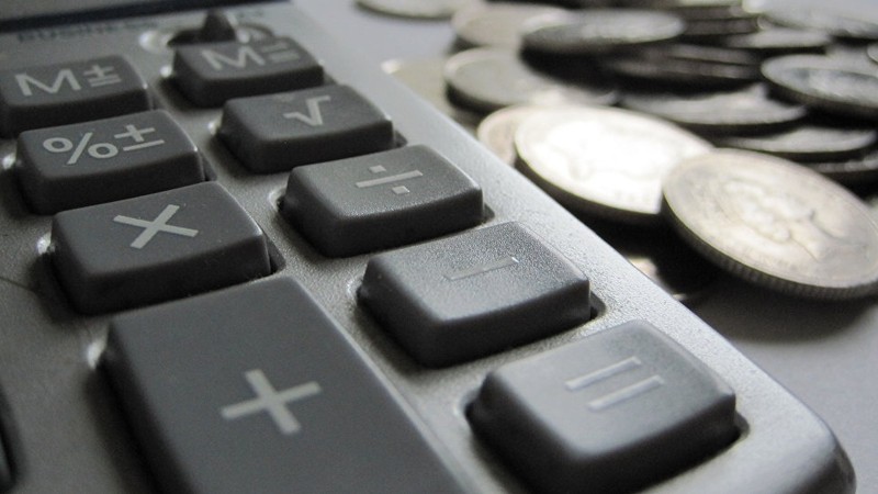 По Кыргызстану сумма налоговой задолженности составила 2,4 млрд сомов &mdash; Tazabek