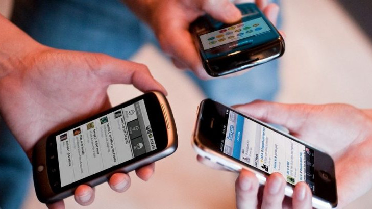 Нацстатком отмечает рост тарифов на услуги сотовой связи, в частности на звонки вне сети &mdash; на 14,8% &mdash; Tazabek