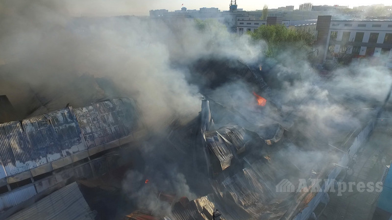 Пожар на Ошском и Жалал-Абадском рынках: Какие документы должны предоставить пострадавшие предприниматели &mdash; Tazabek