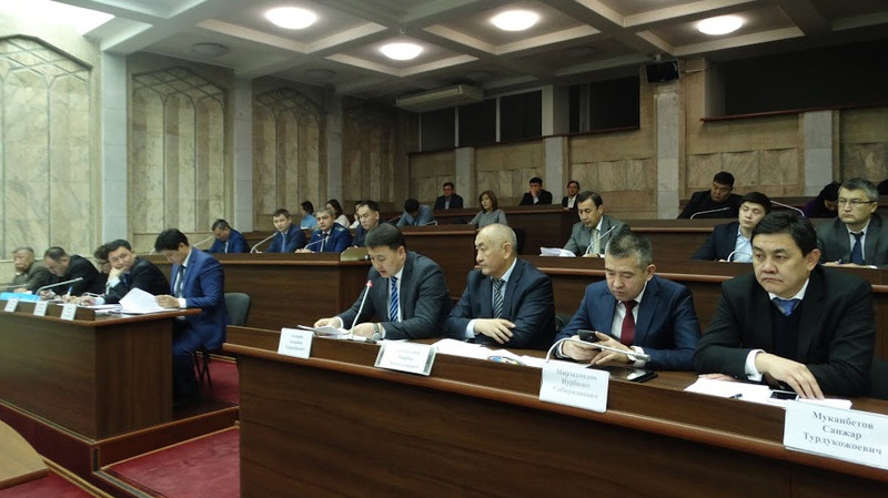 Депутат З.Рысалиев попросил правительство не относиться к фракции «Республика-Ата-Журт», как к детям от «токол» — Tazabek