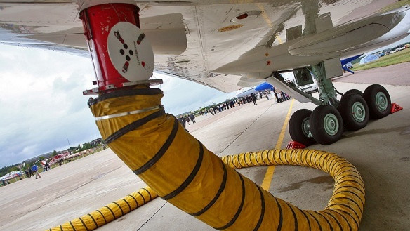 Депутаты не верят, что в Казахстане авиакеросин дешевле, чем в Кыргызстане &mdash; Tazabek