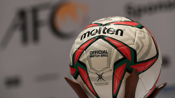 Мячи с автографами сборной Кыргызстана по футболу передадут спортивным школам-интернатам