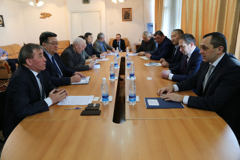 Замглавы Минсельхоза Э.Чодуев: Кыргызстан не впервые сталкивается с ограничениями ввоза сельхозпродукции на территорию Казахстана и в другие государства ЕАЭС с нарушениями процедуры ввода мер &mdash; Tazabek