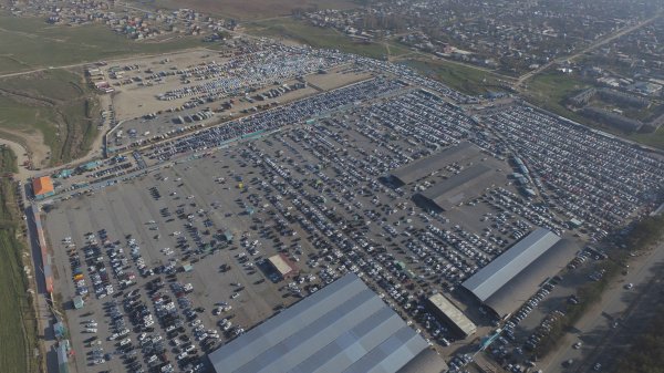 Из-за дефицита на авторынке стоимость автомобилей выросла на 5-10%, - заявил исполнительный директор авторынка &mdash; Tazabek