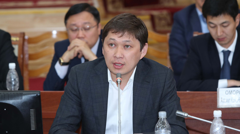 С.Исаков: 4 раза было заседание правительственной комиссии по подготовке к ОЗП, но никто из ТЭЦ Бишкека, &laquo;Электрических станций&raquo; не сообщил о проблеме &mdash; Tazabek