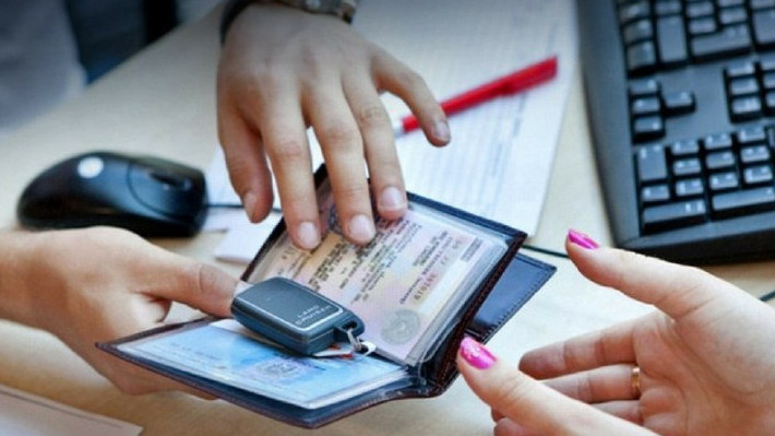 Жогорку Кенеш одобрил продление срока перерегистрации авто до 10 дней &mdash; Tazabek