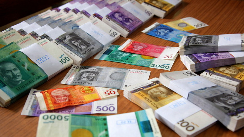 За полгода банки, страховые и кредитные компании Кыргызстана получили доходы в 15,8 млрд сомов (показатели) &mdash; Tazabek