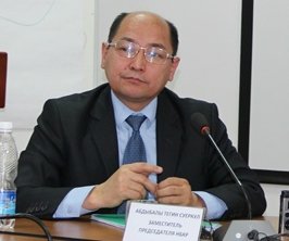 Не должно быть никакой процентной ставки по кредитам, - экс-зампредседателя НБКР Абдыбалы тегин Суеркул — Tazabek