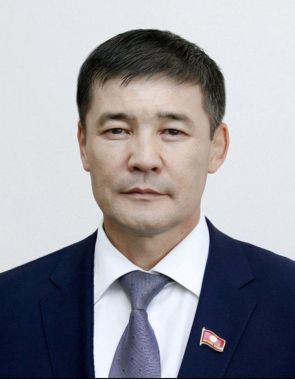 Депутат Т.Масабиров попросил Минтранском быстрее завершить строительство дороги Балыкчы—Корумду в связи с началом пляжного сезона и Всемирных игр кочевников — Tazabek
