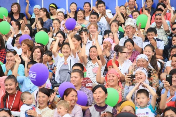 MegaCom подарил городу Ош мега-концерт и 4G digital-подарки! &mdash; Tazabek