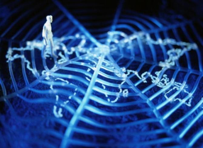 C 1998 по 2015 годы 44 компании получили лицензии на предоставление услуг Интернета (список) &mdash; Tazabek