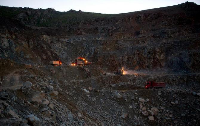 На сегодня действует 1886 лицензий на объекты недр, из них 51% &mdash; на разработку &mdash; Tazabek