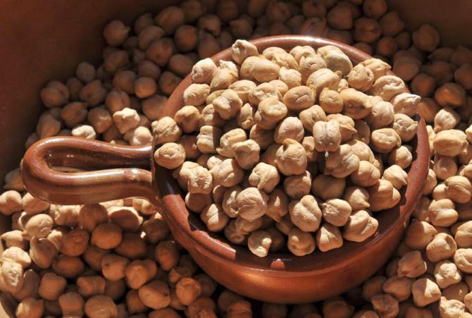 Таласскую область посетили инвесторы, заинтересованные в выращивании нута &mdash; Tazabek