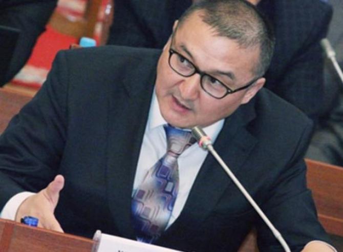 Дело экс-главы &laquo;Кыргызалтына&raquo;: Суд оставил Д.Жапарова под стражей &mdash; Tazabek