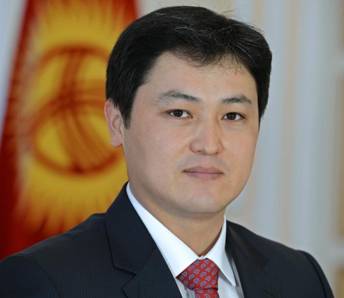 Президент Алмазбек Атамбаев назначил Улукбека Марипова председателем Счетной палаты (резюме) &mdash; Tazabek