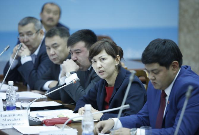 Депутат М.Мавлянова: Ратификацию протокола вхождения Казахстана в ВТО можно было использовать как рычаг для снятия фитосанитарного контроля &mdash; Tazabek