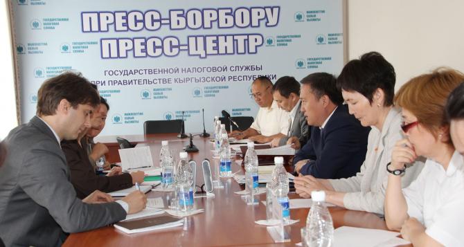 Патентная система способствует росту теневой экономики, - глава ГНС З.Осмонов &mdash; Tazabek