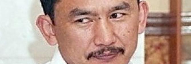 Глава Госантимонополии Б.Казаков: Нужно проработать вопрос ответственности за платежи не в сомах &mdash; Tazabek