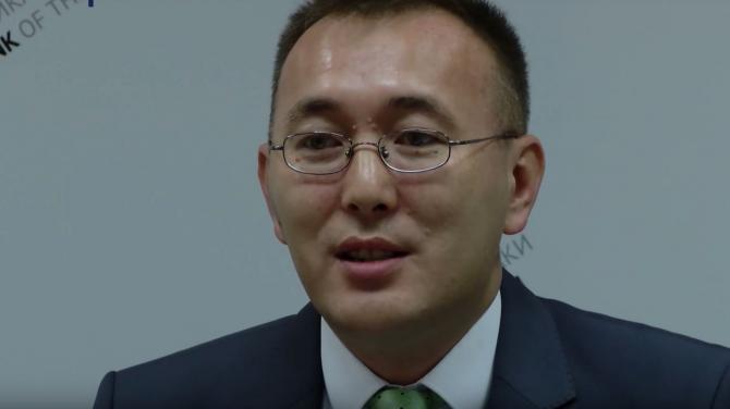 Сделки в сомах уменьшат теневую экономику, - НБКР &mdash; Tazabek