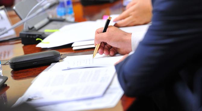 Почему куча планов по развитию КР растет, а экономика нет? - экономист А.Токбаев &mdash; Tazabek